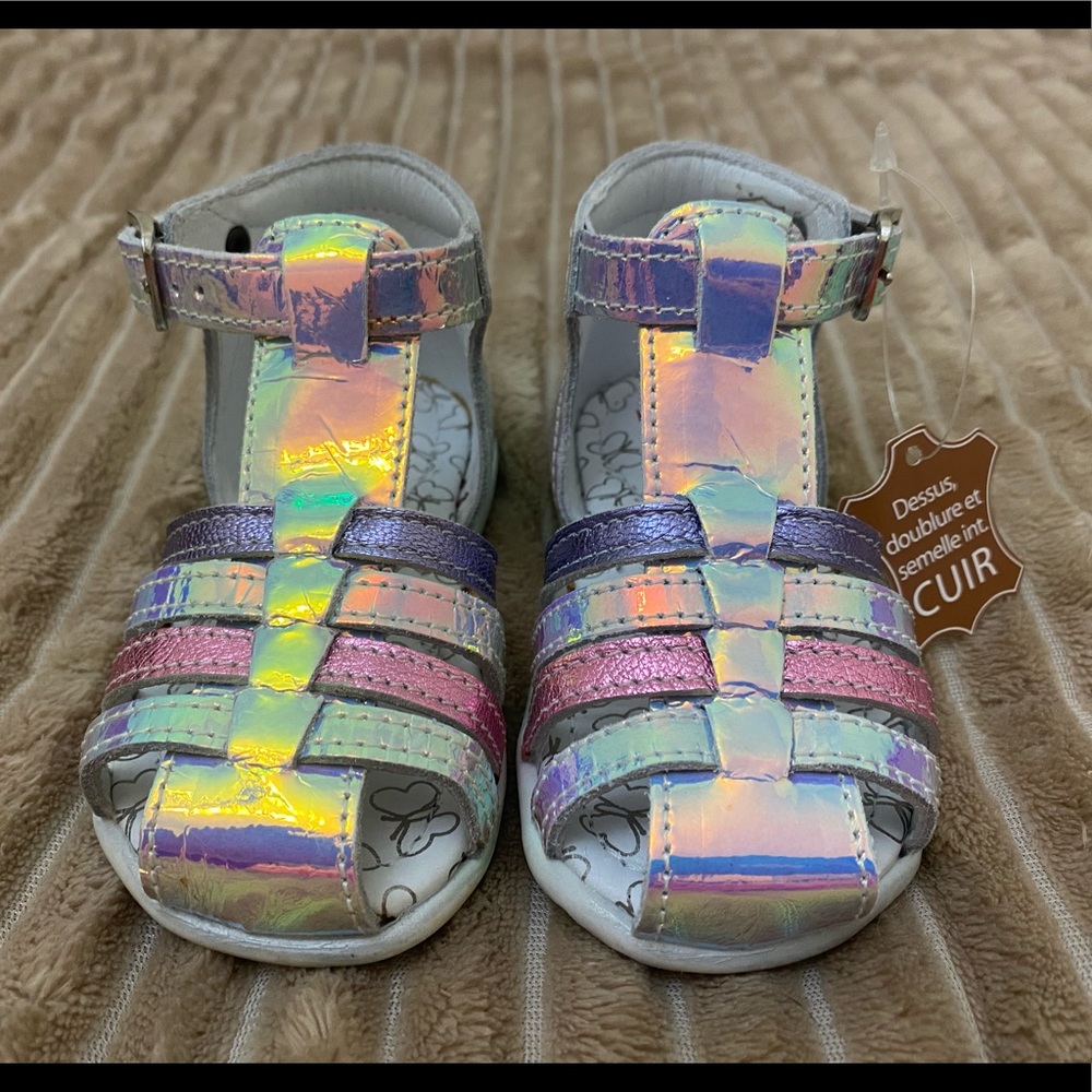 “Bopy” New baby sandals size 5
